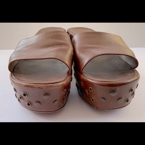 Anne Klein 90’s platform wedges with studs redish brown leather sandals US 10 - Picture 5 of 8